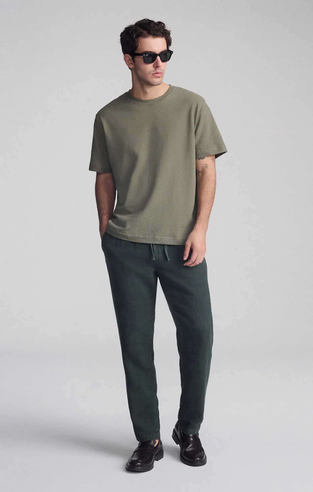 SHORT SLEEVE CREW NECK T-SHIRT IN DUSTY OLIVE Casual Flex Design