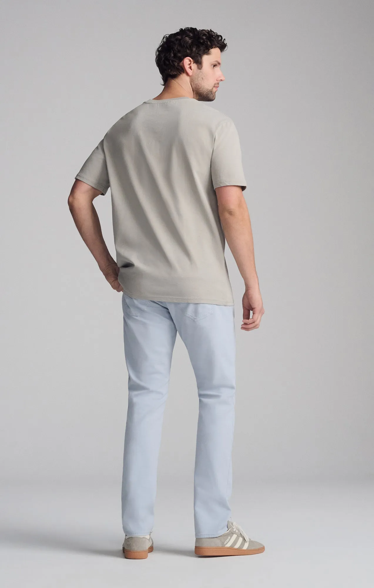 SHORT SLEEVE CREW NECK T-SHIRT IN PALOMA QuickDryTechnology Cozy Fit Design