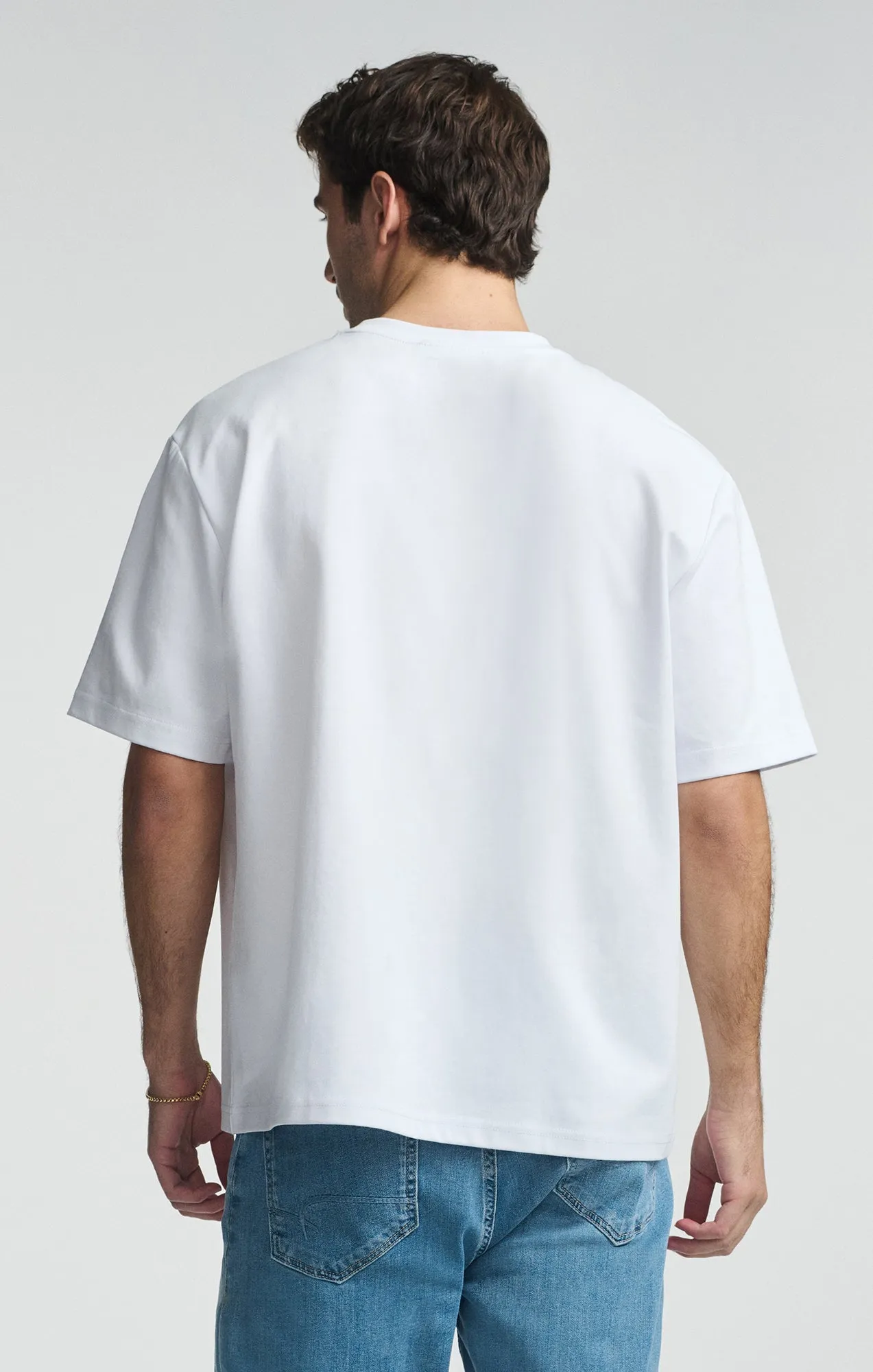 Comfy Fit Timeless Design SHORT SLEEVE CREW NECK T-SHIRT IN WHITE