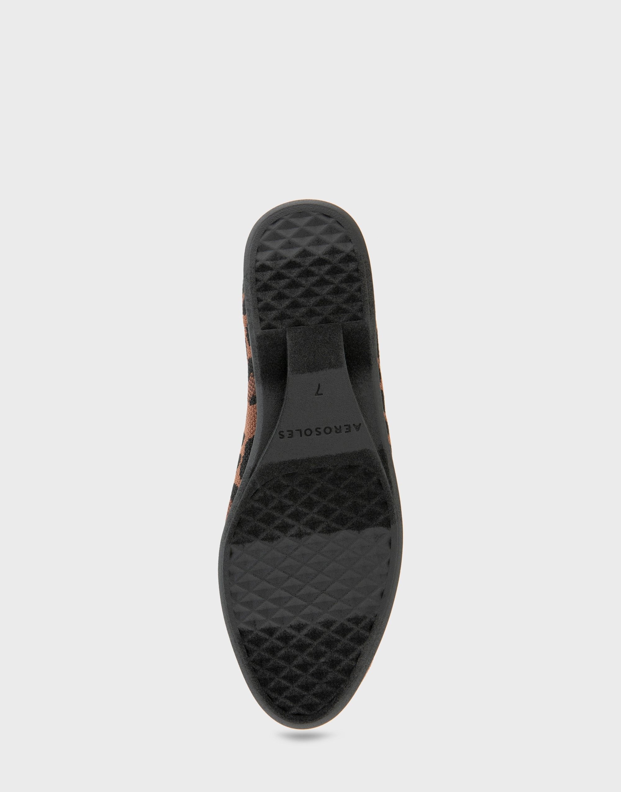 Slow Power Casual Walk Nathaly