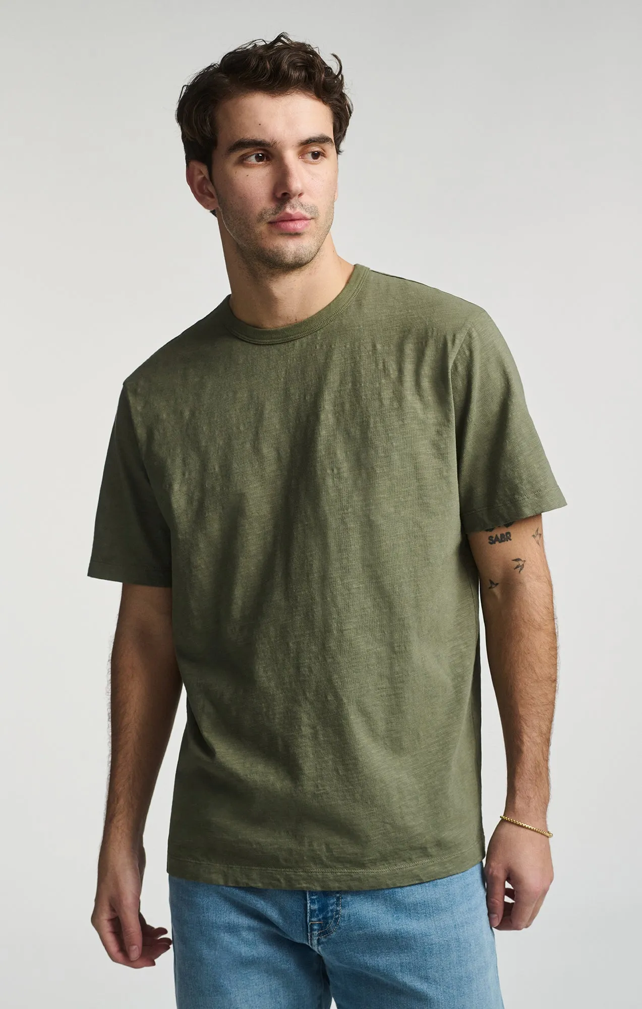 SLUB SHORT SLEEVE T-SHIRT IN DUSTY OLIVE Weekend Smart Look Comfortable Stretch