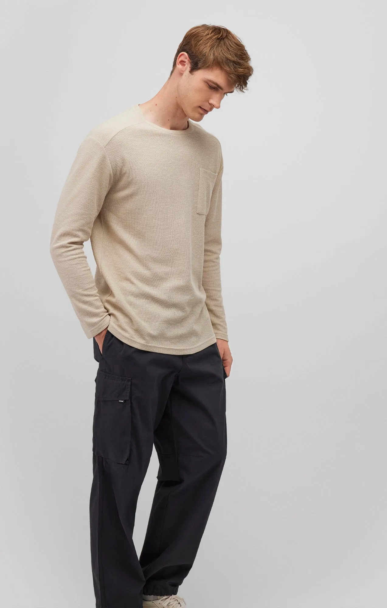 Organic Cotton Soft Breathable LONG SLEEVE POCKET T-SHIRT IN PELICAN