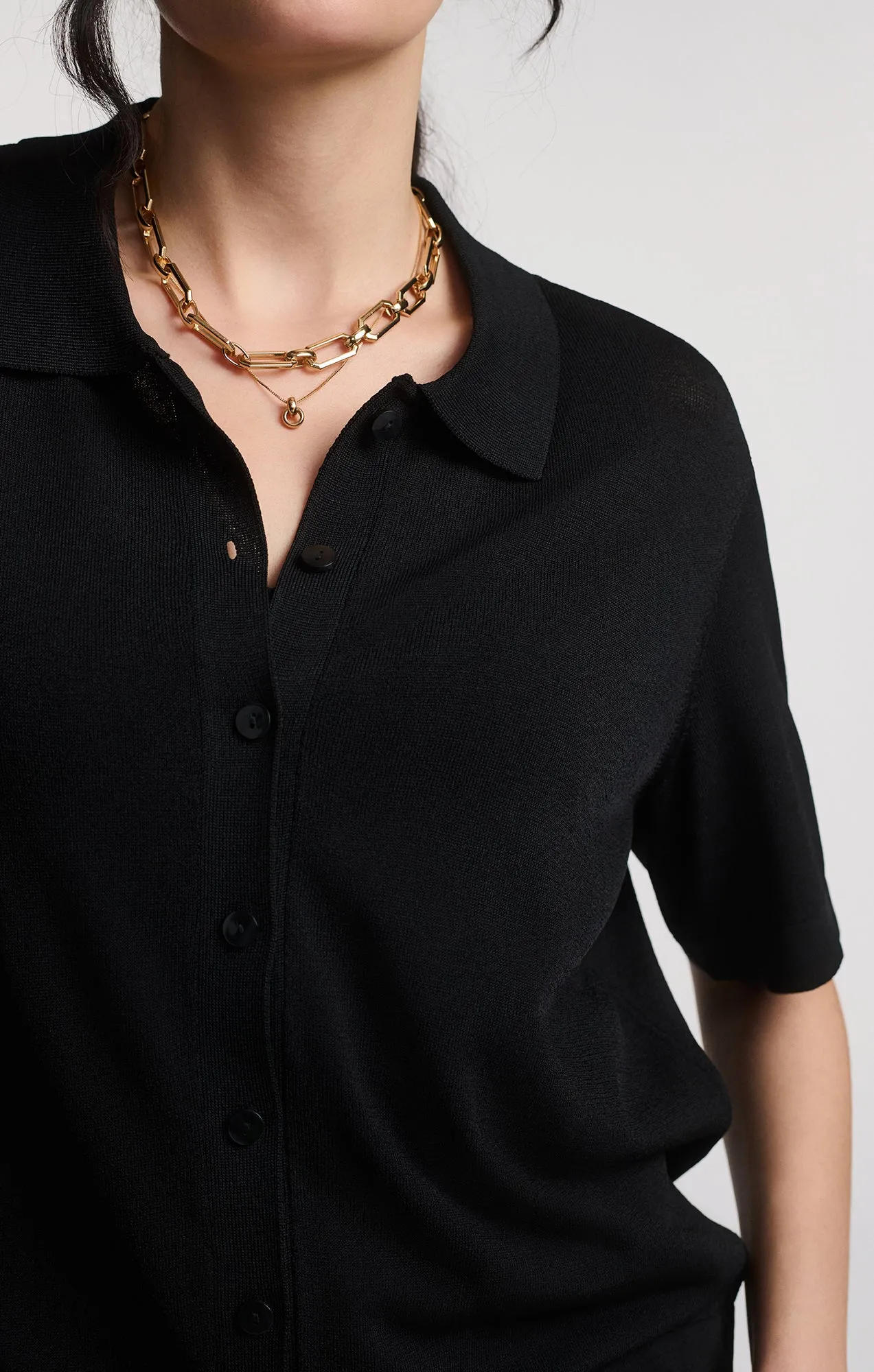 SHORT SLEEVE POLO CARDIGAN IN BLACK Quick Release Cuffs