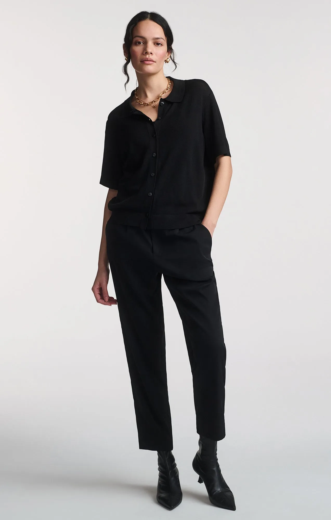 SHORT SLEEVE POLO CARDIGAN IN BLACK Urban Edge Timeless Wardrobe