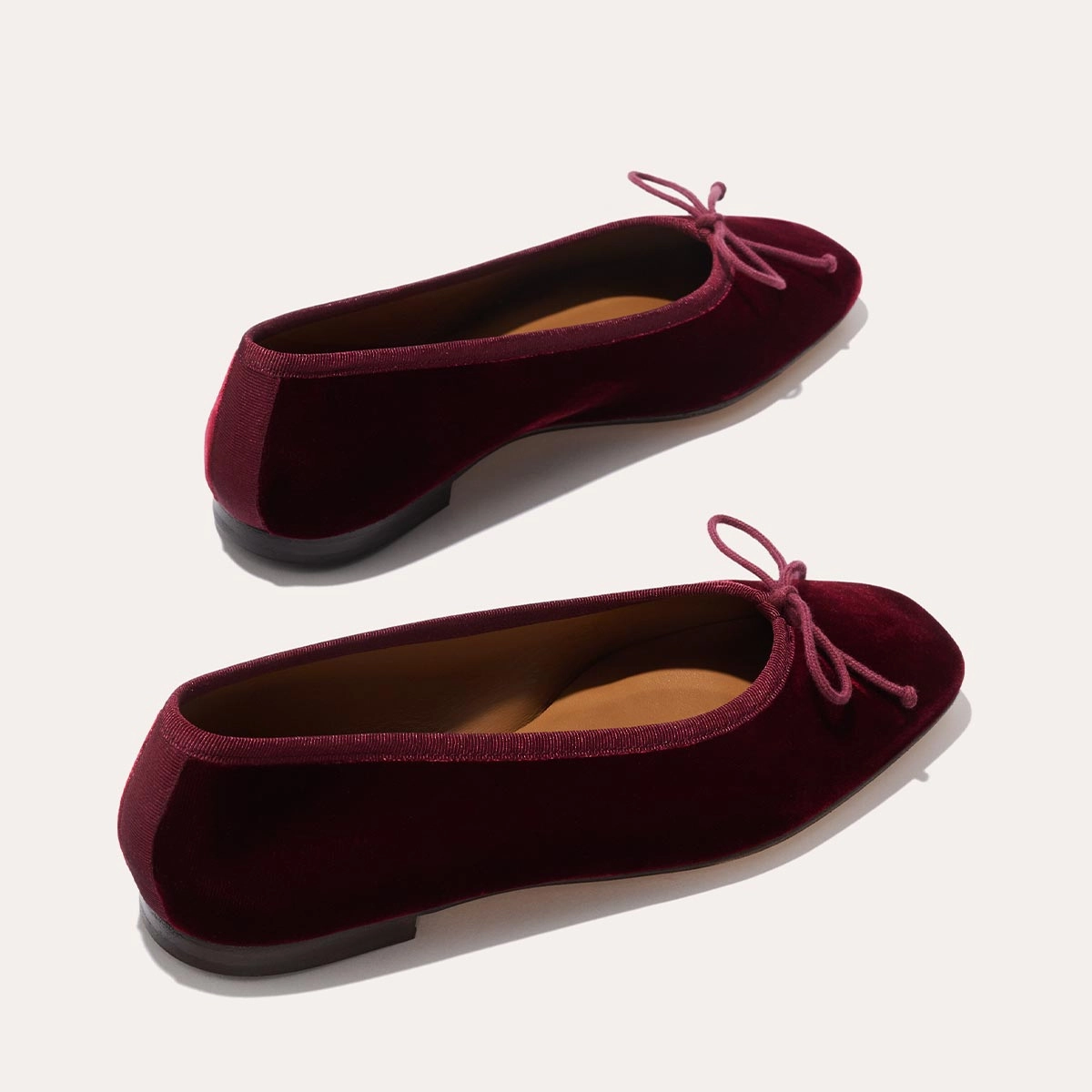 The Fonteyn - Burgundy Velvet Field Glow