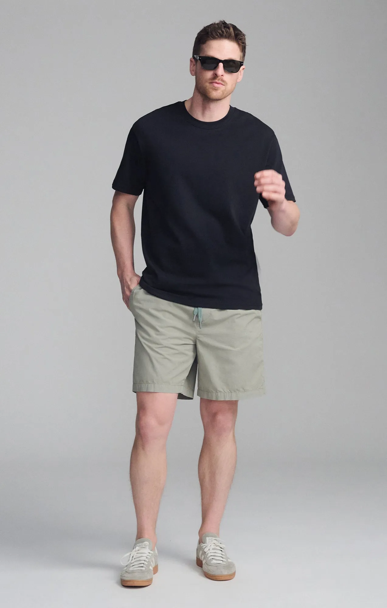 SPORTY DRAWSTRING SHORTS IN SHADOW Roll Up Cuff Design