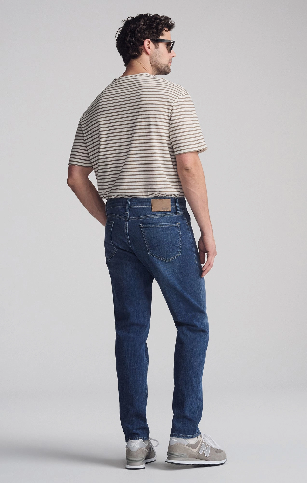STEVE ATHLETIC FIT IN DEEP BRUSHED WILLIAMSBURG Go-To Choice Style Appropriate