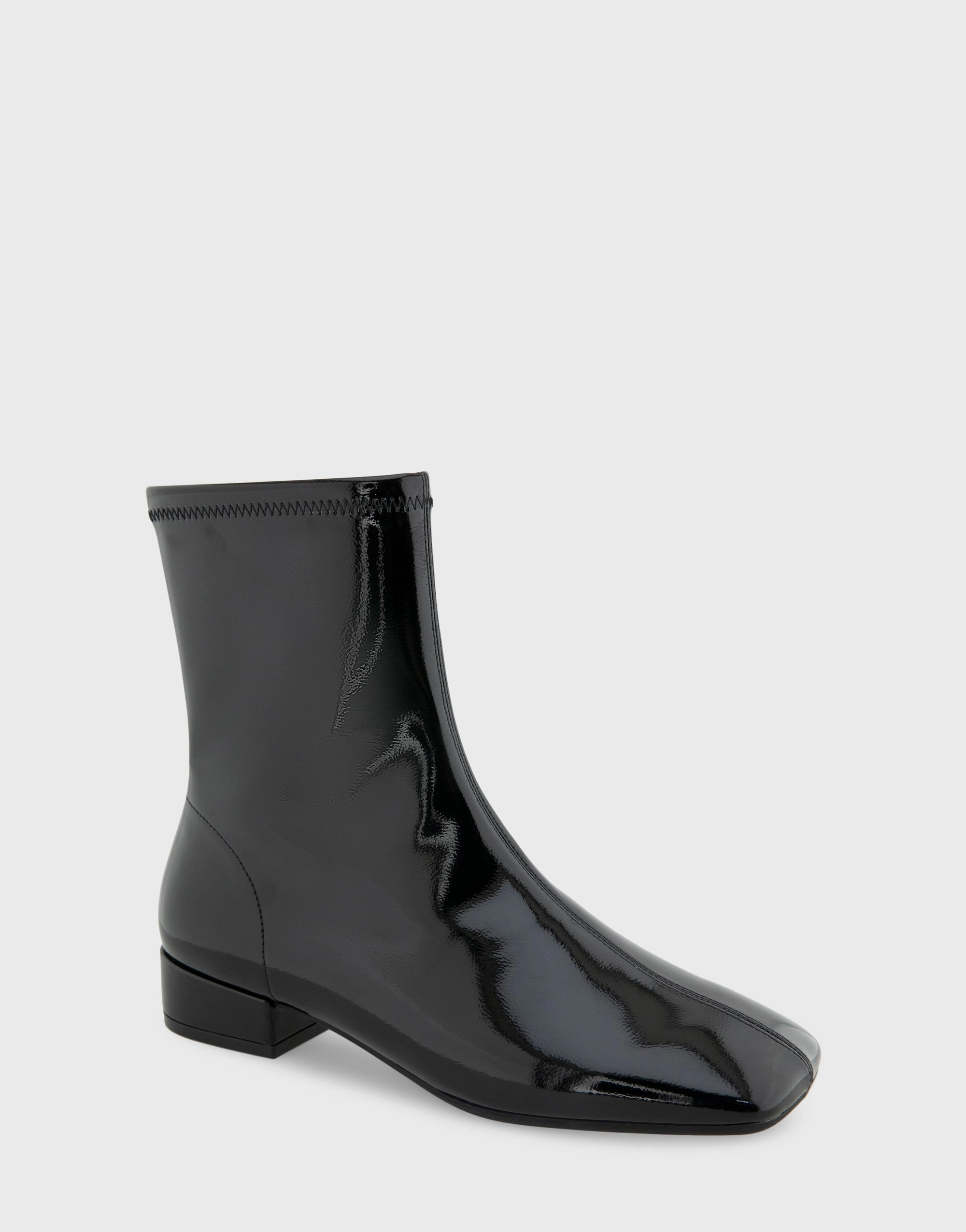 Slip Resistant Remote Hiking Nina