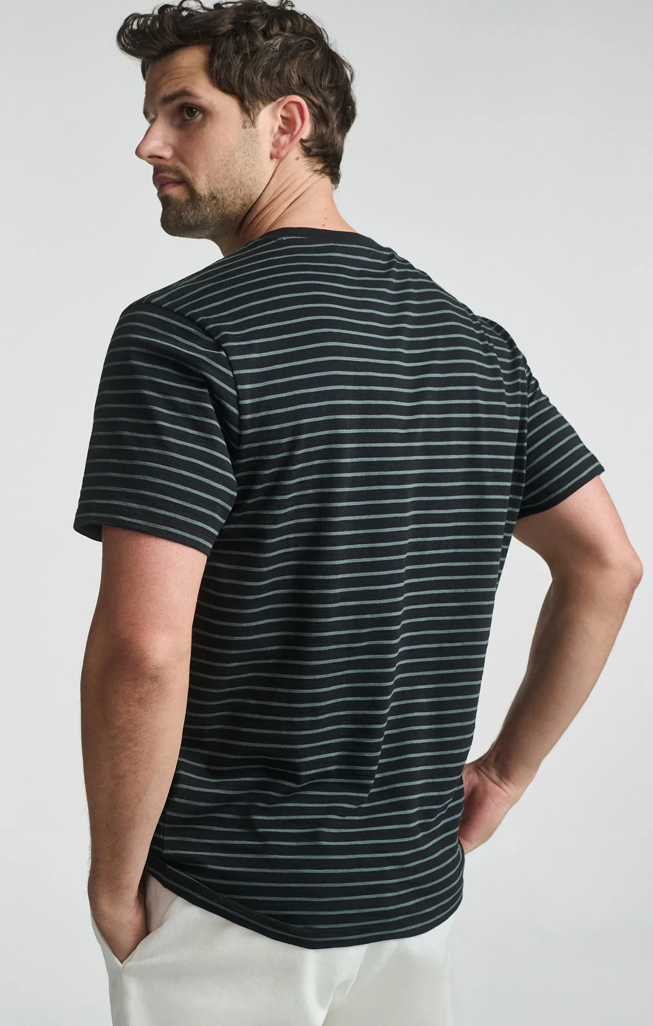STRIPED SHORT SLEEVE CREW NECK T-SHIRT IN JET BLACK Fit For Movement
