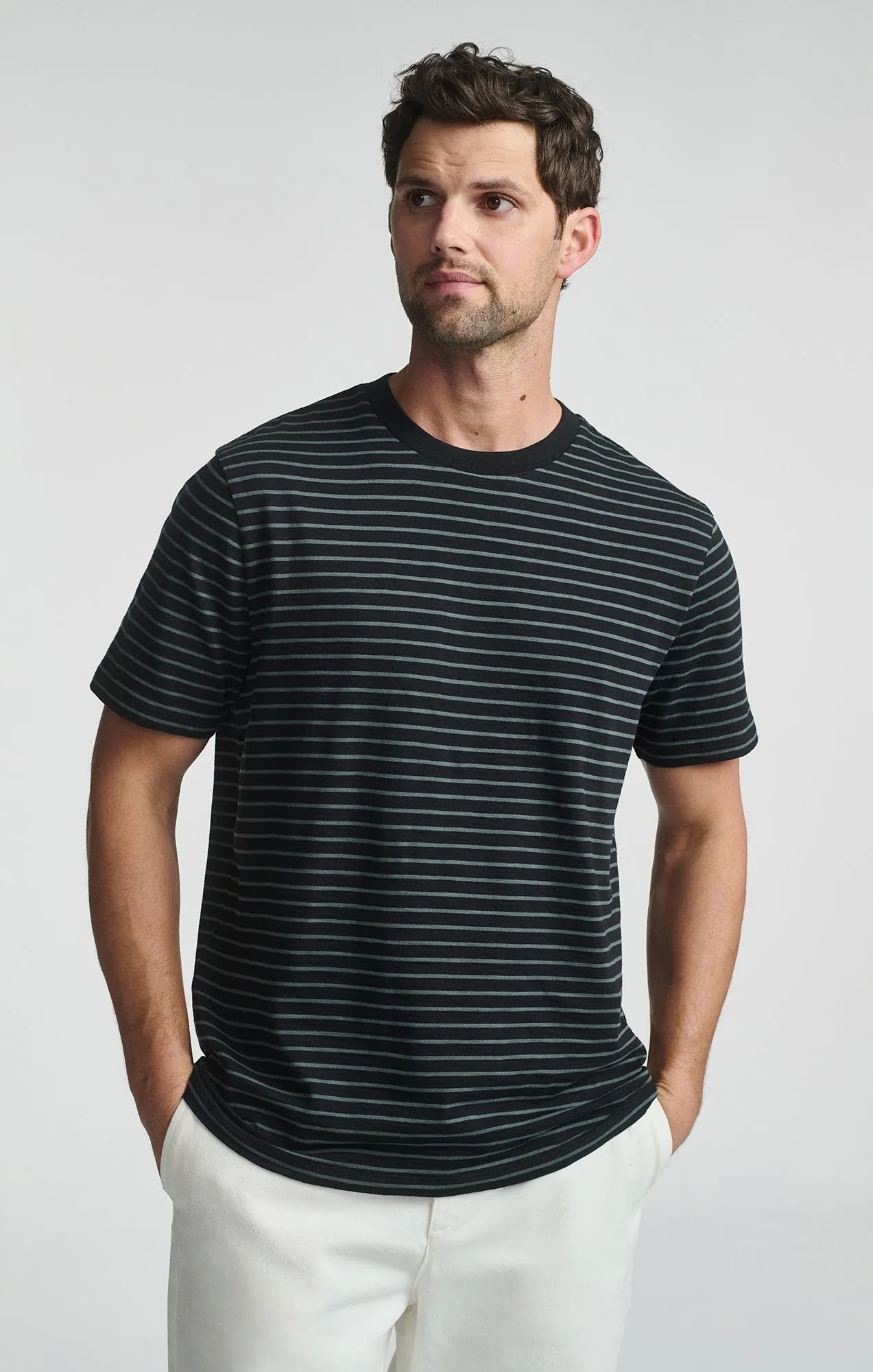 EasyCare Fabric Cozy Layer Fit STRIPED SHORT SLEEVE CREW NECK T-SHIRT IN JET BLACK
