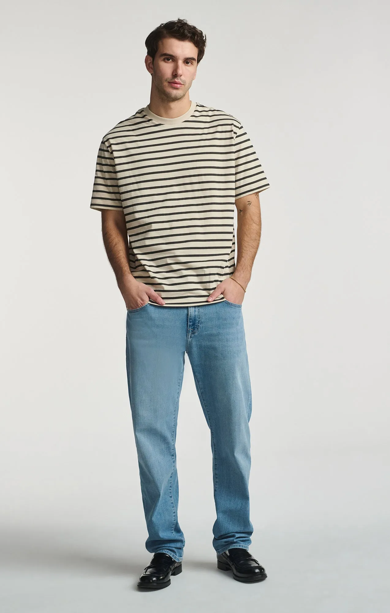 STRIPED SHORT SLEEVE CREW NECK T-SHIRT IN PELICAN Quick Fit Performance Comfy Apparel