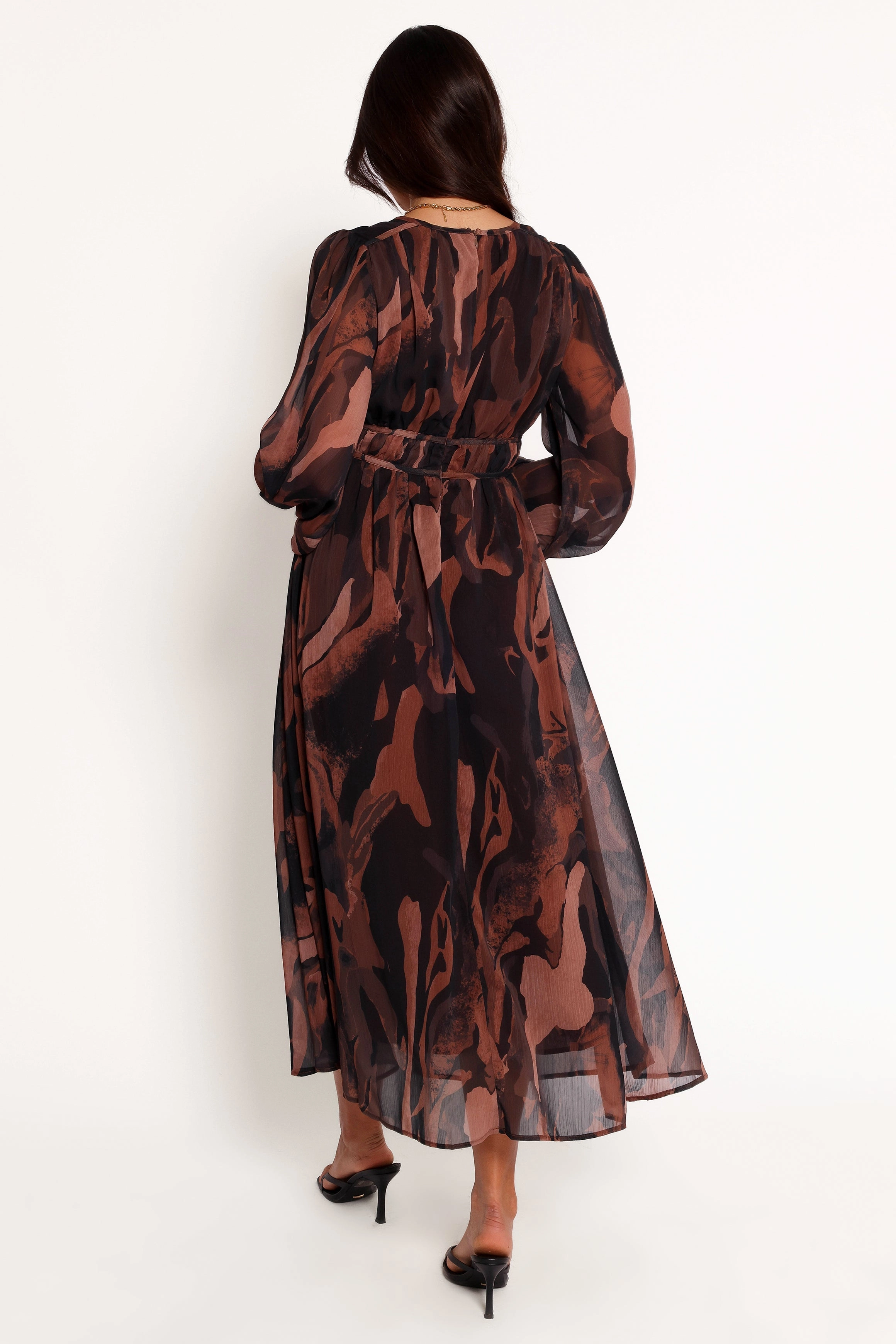 TaglessDesign Blayze Long Sleeve Maxi Dress - Brown Print