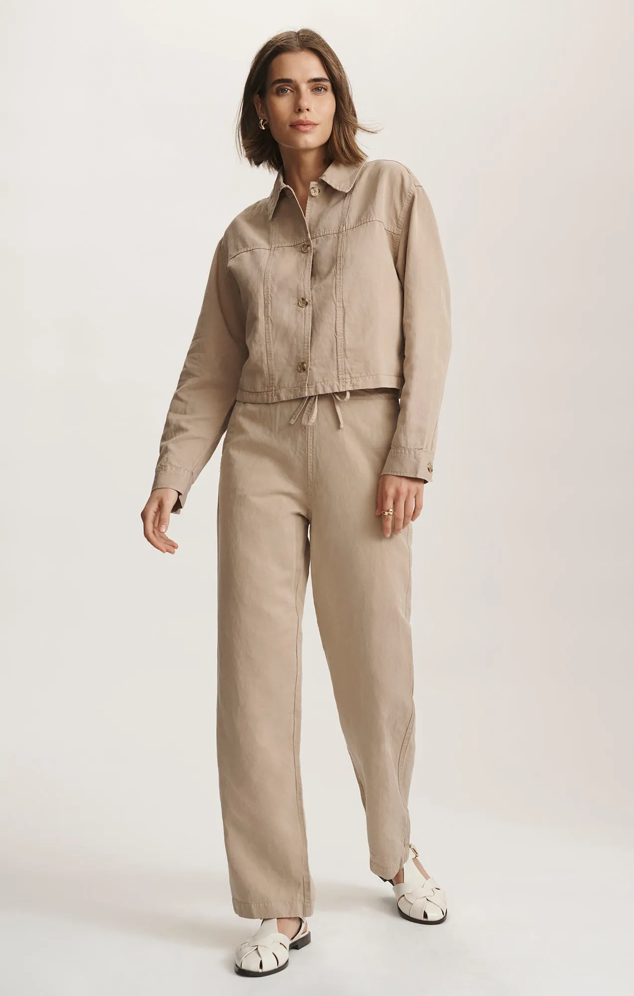 CROPPED TENCEL? OVERSHIRT IN CHINCHILLA Multi Functional Pockets Quick Dry Construction