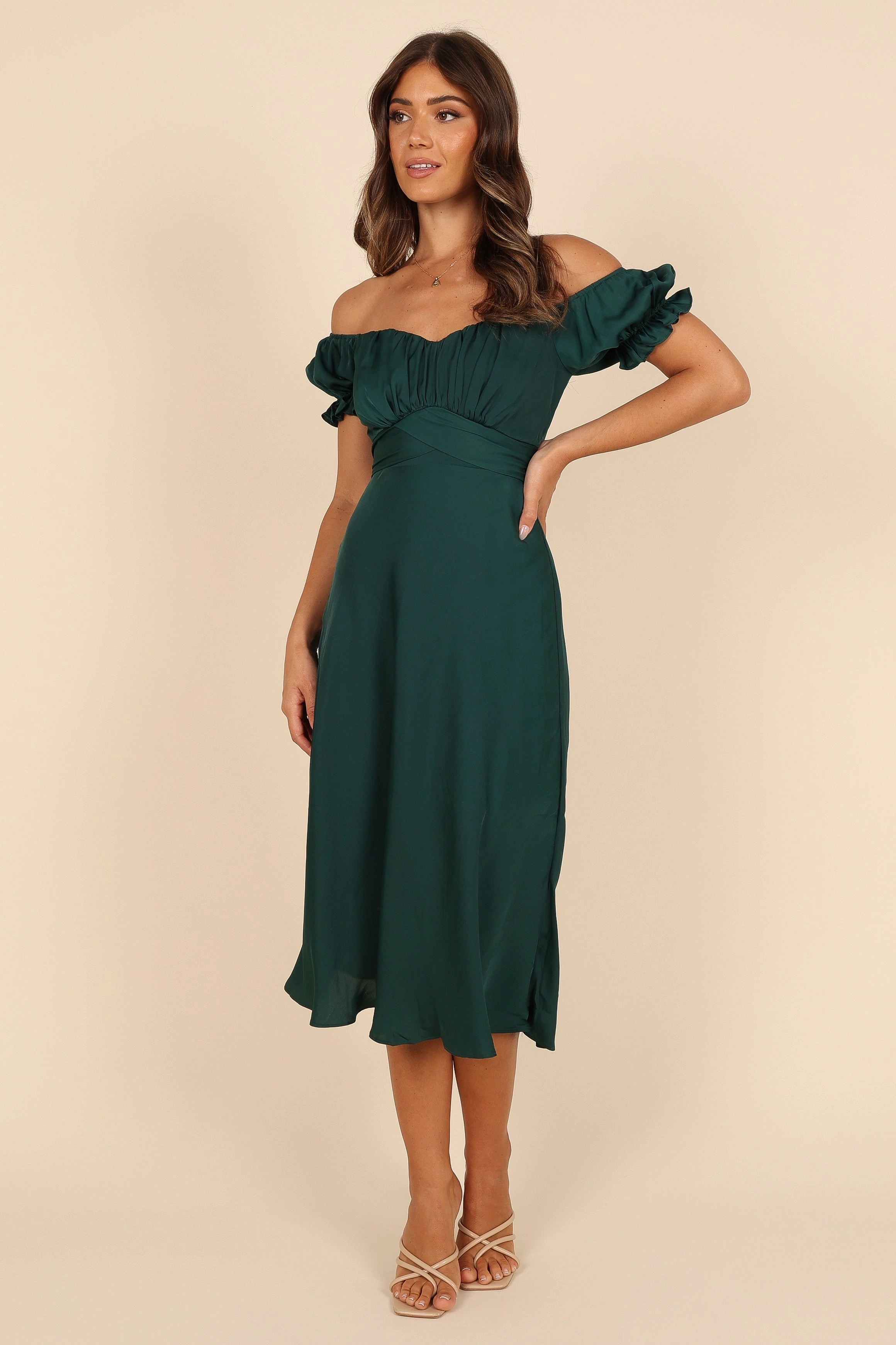 Mickenna Sweetheart Frill Midi Dress - Emerald Urban Light