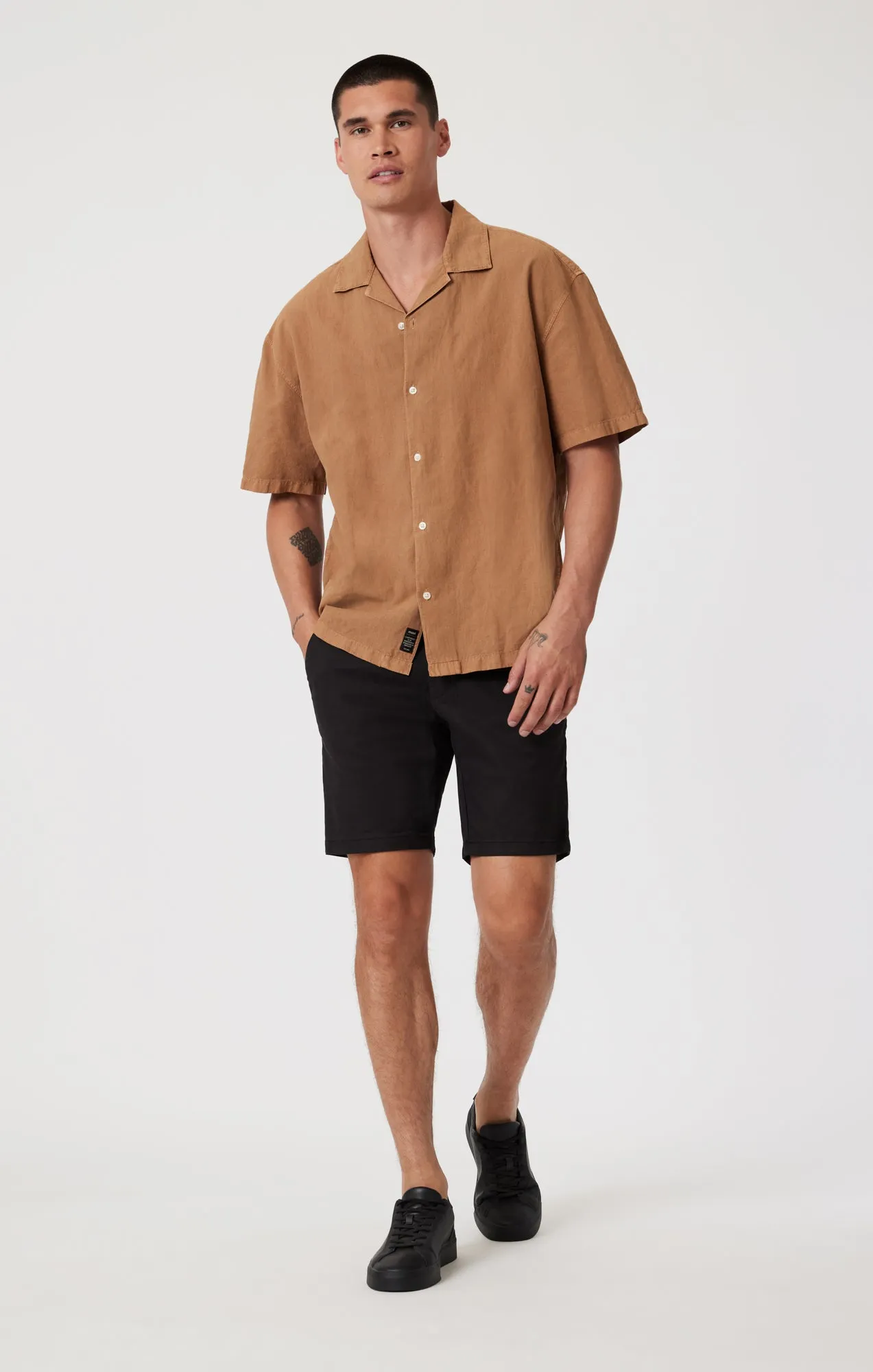 Abrasion Resistant Surface Fashionable Look NOAH SHORTS IN BLACK LUXE TWILL