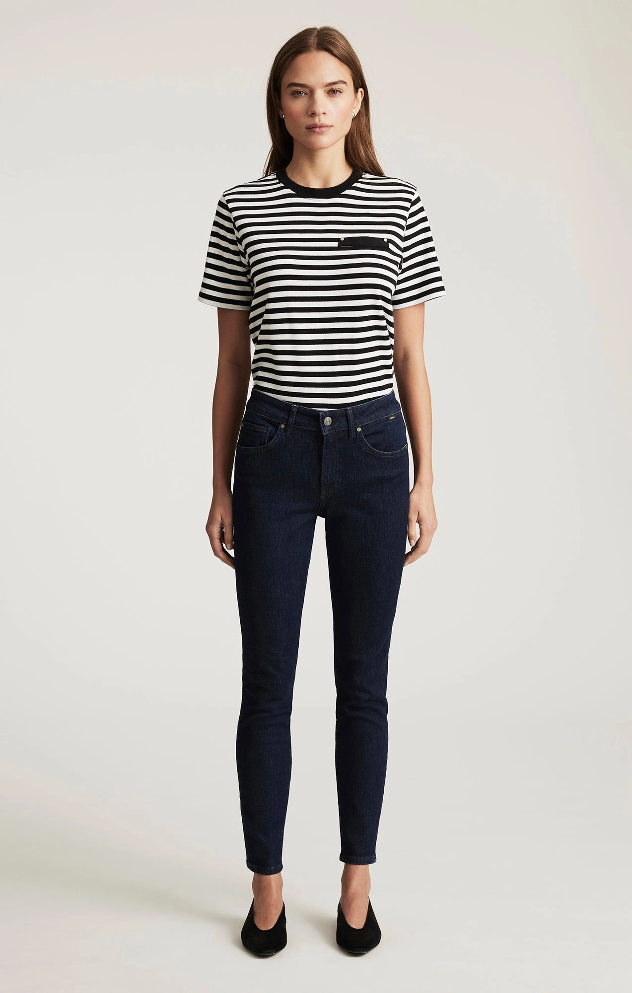 Classic Five Pocket Design TESS SKINNY IN RINSE FLEX BLUE