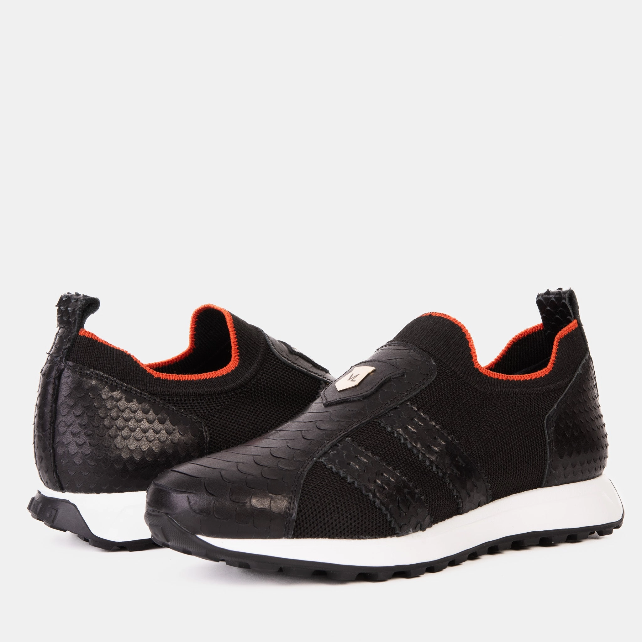 The Aslan Black Knitted & Leather Men Sneaker Sports Driven