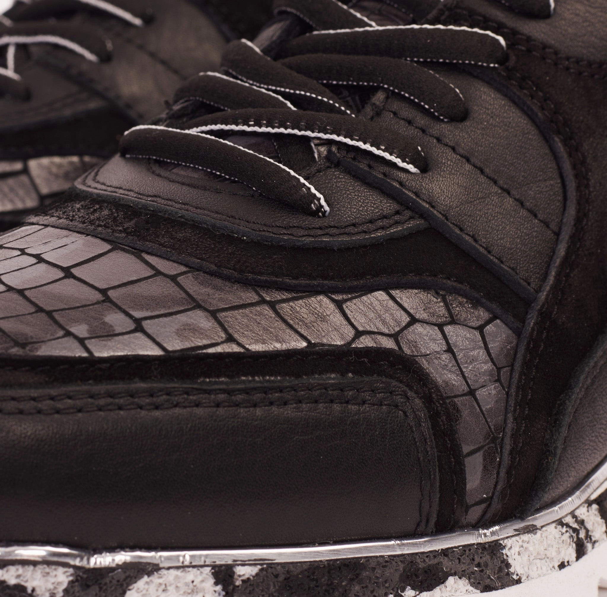 Performance Style Reinforced Eyelet Durability The Cakarta Black Leather Men Sneaker Final Sale!