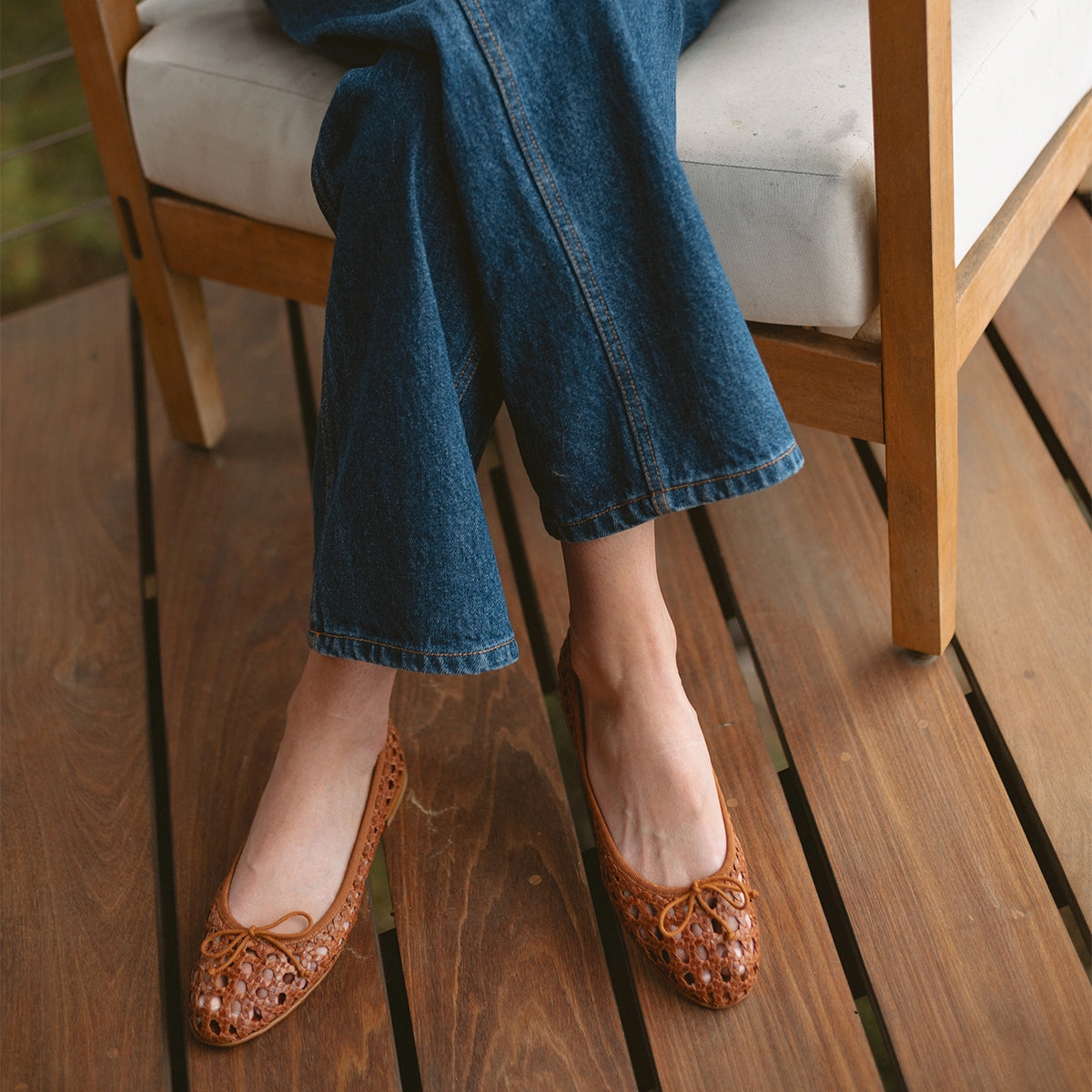 Easy Movement Velvet Touch The Demi - Saddle Woven