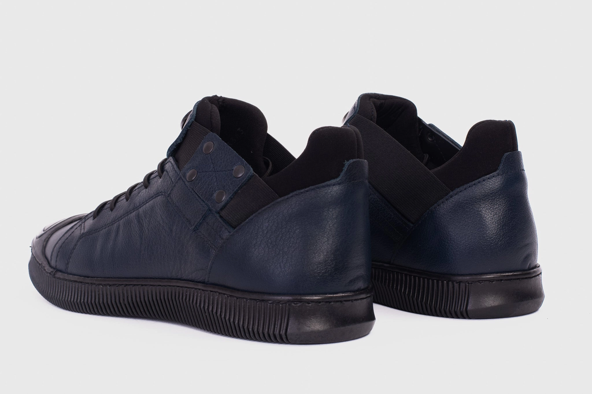 Ultra-soft performance The Mumbai Navy Blue Leather Men Sneaker Final Sale!