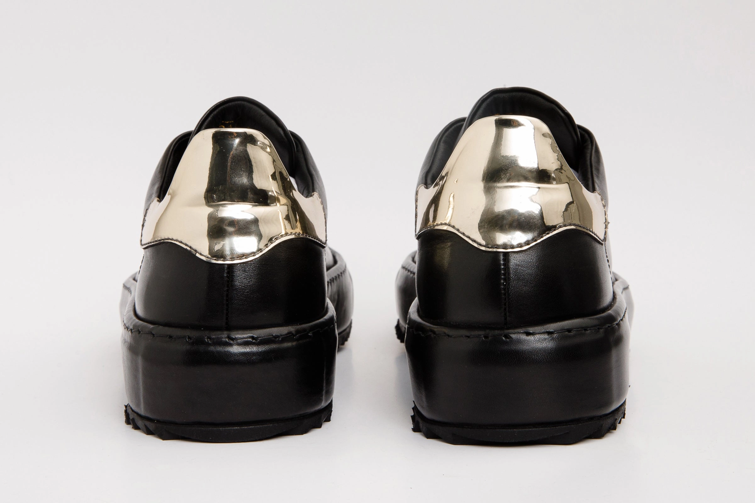 Fitness Focus EasyToClean The Noble Black Leather Men Sneaker