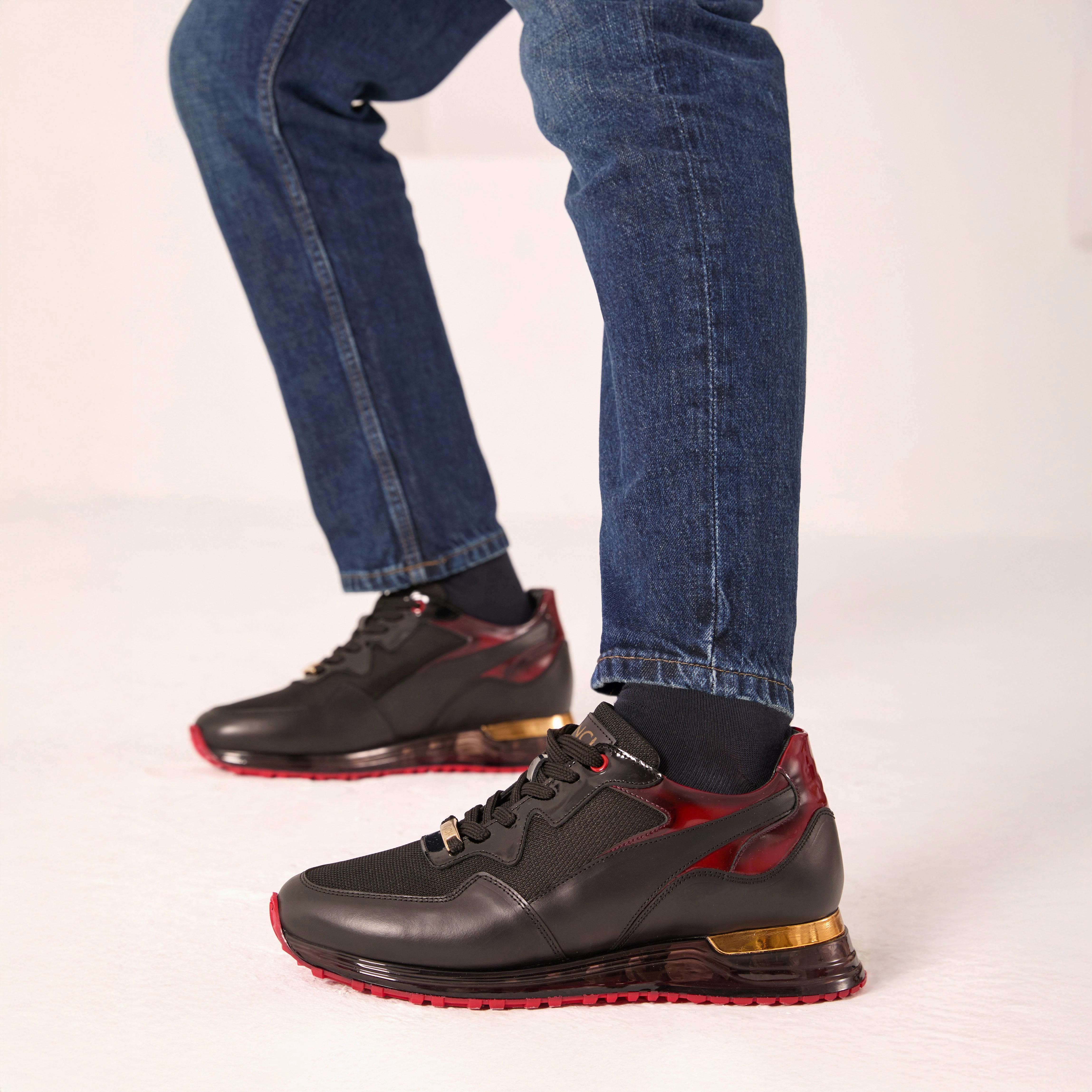Ventilation holes The Rialto Black & Red Patent Leather Men Sneaker