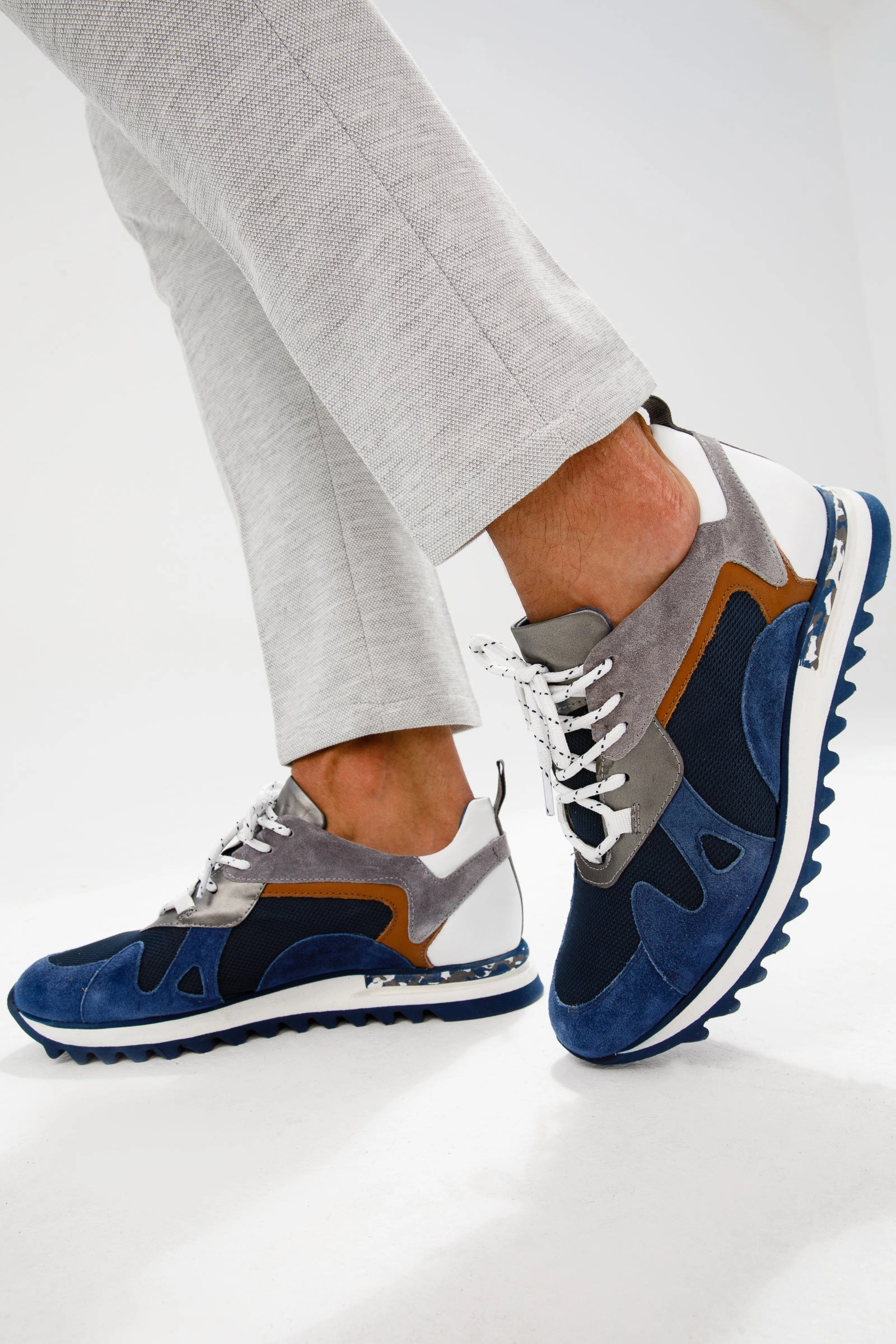 Thermoregulating Lining The Tyler Blue Leather Men Sneaker