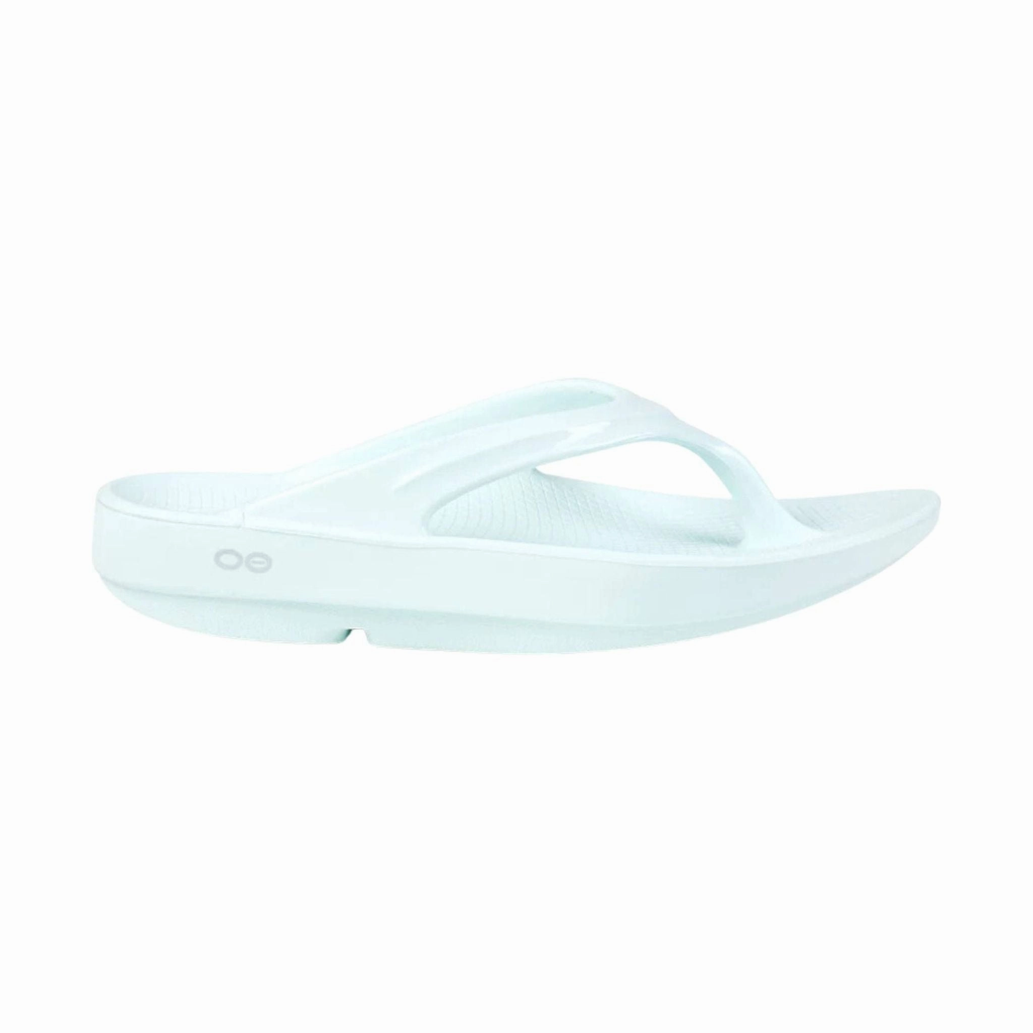 OOfos Women's OOlala Luxe Sandal - Frost City Ready