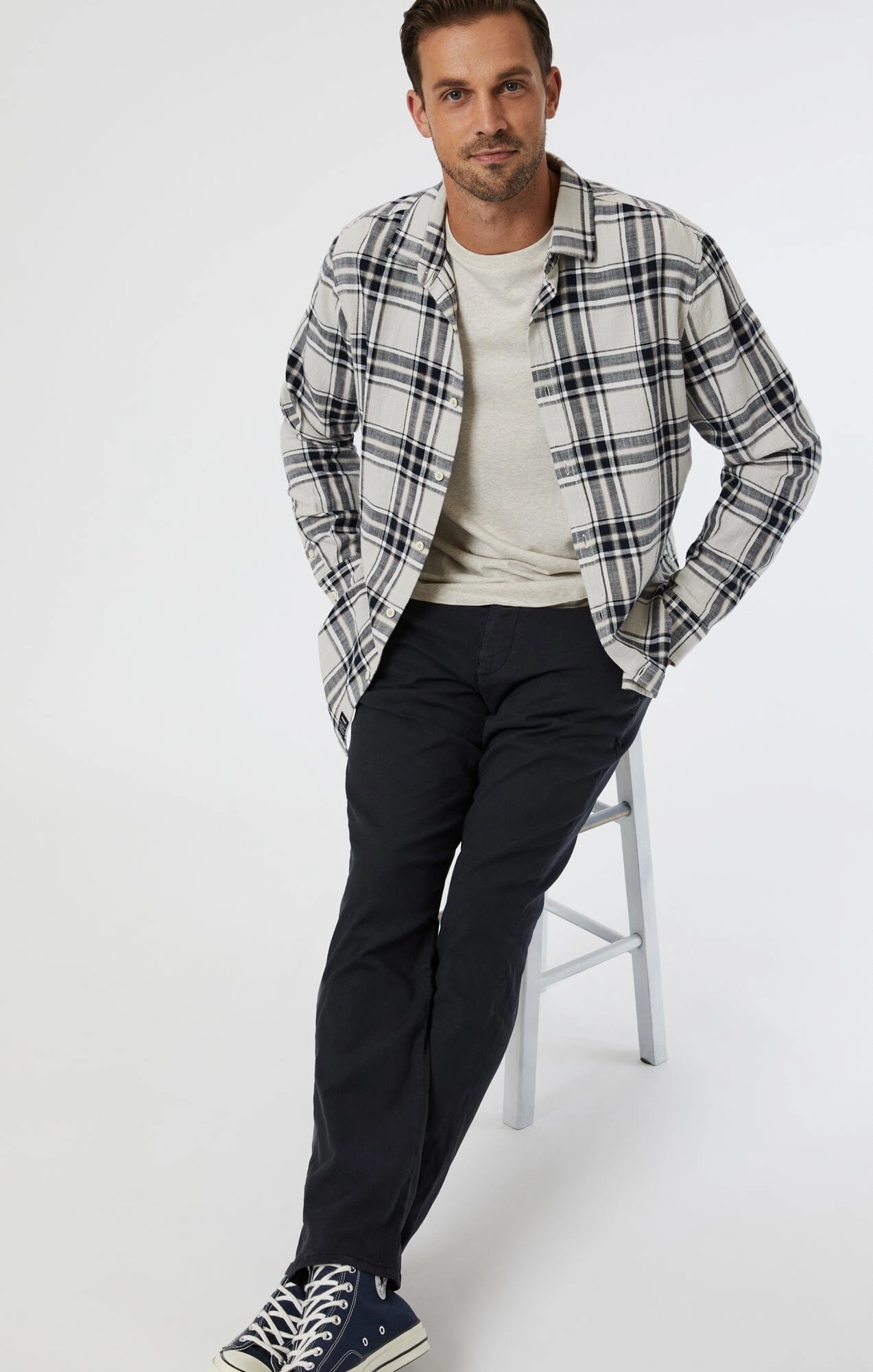 Practical Wear Distressed finish MILTON SLIM STRAIGHT CHINO IN DEEP NAVY LUXE TWILL