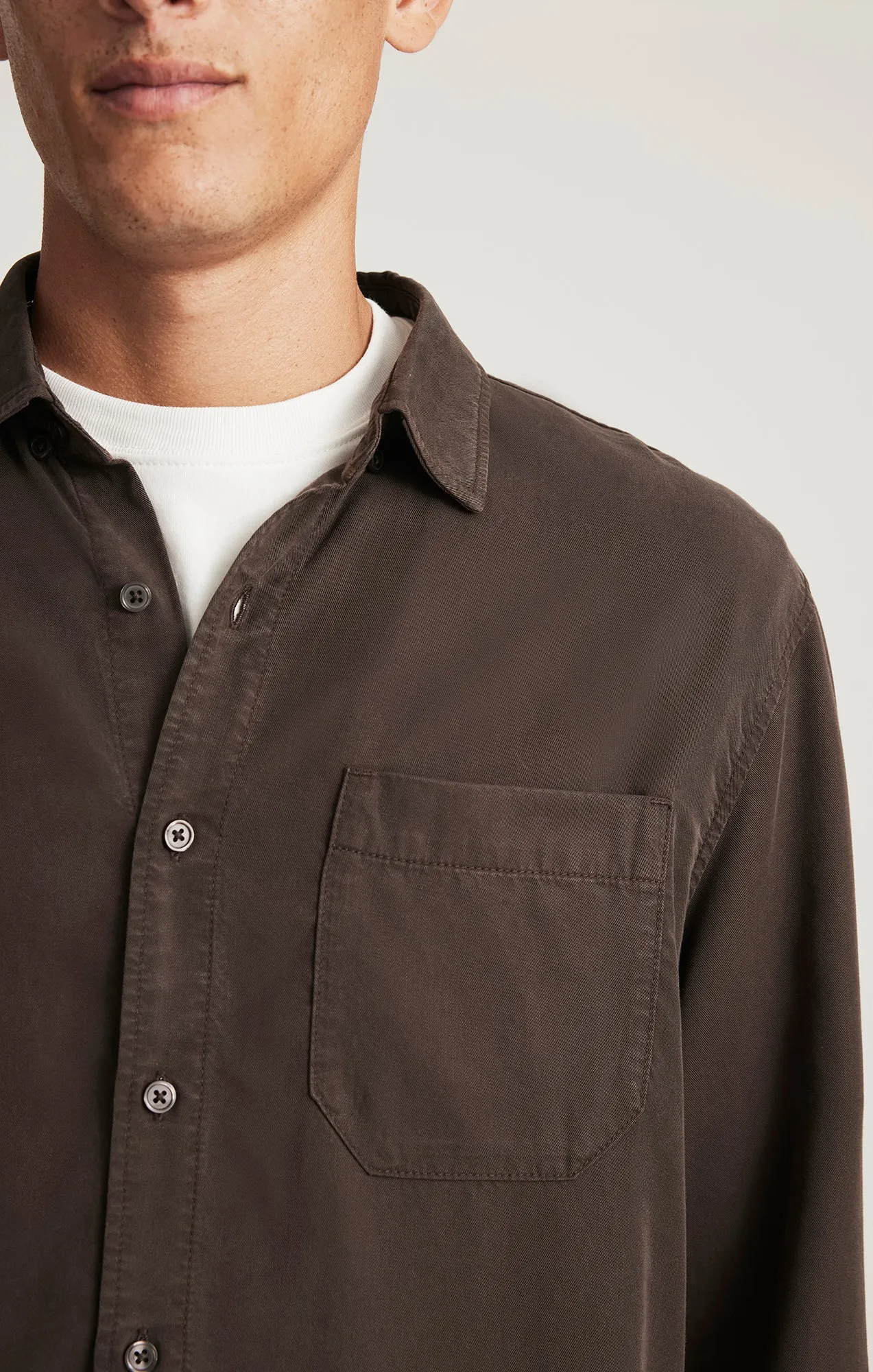 Relaxed Silhouette Classic Fit TENCEL? LONG SLEEVE BUTTON-UP SHIRT IN AFTER DARK