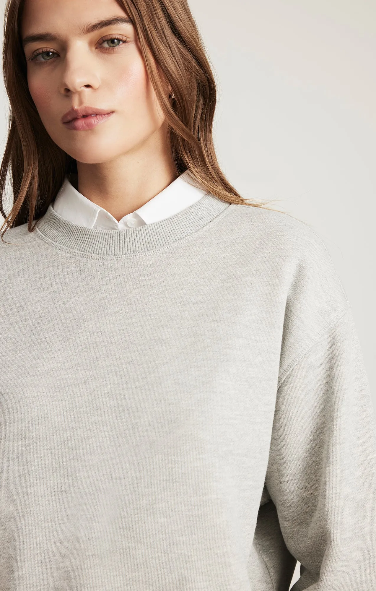 CROPPED CREW NECK SWEATSHIRT IN GREY MELANGE Street Comfort Luxury
