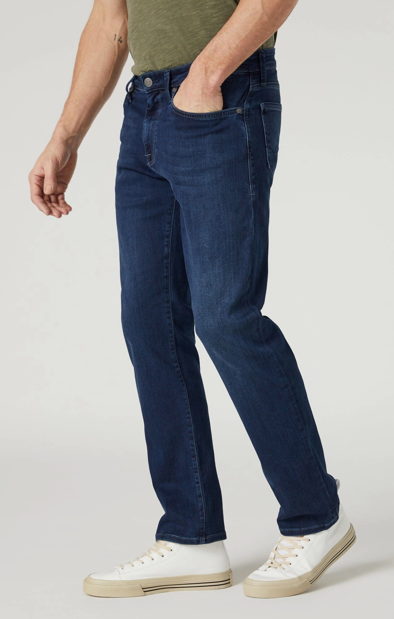 Holiday Vibes Stretch Style Element ZACH STRAIGHT LEG IN DARK SUPERMOVE