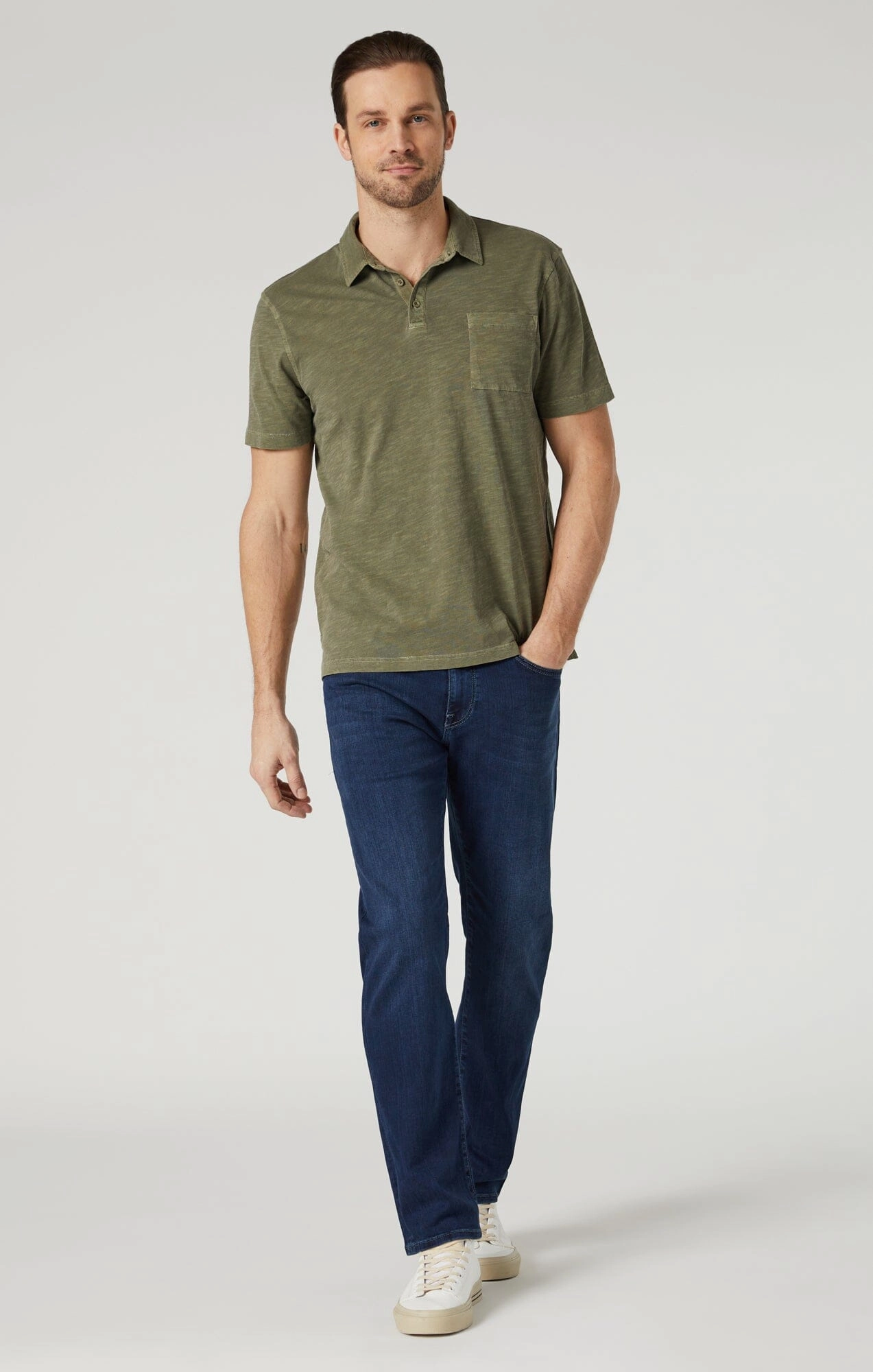 Go Anywhere Look ZACH STRAIGHT LEG IN DARK SUPERMOVE