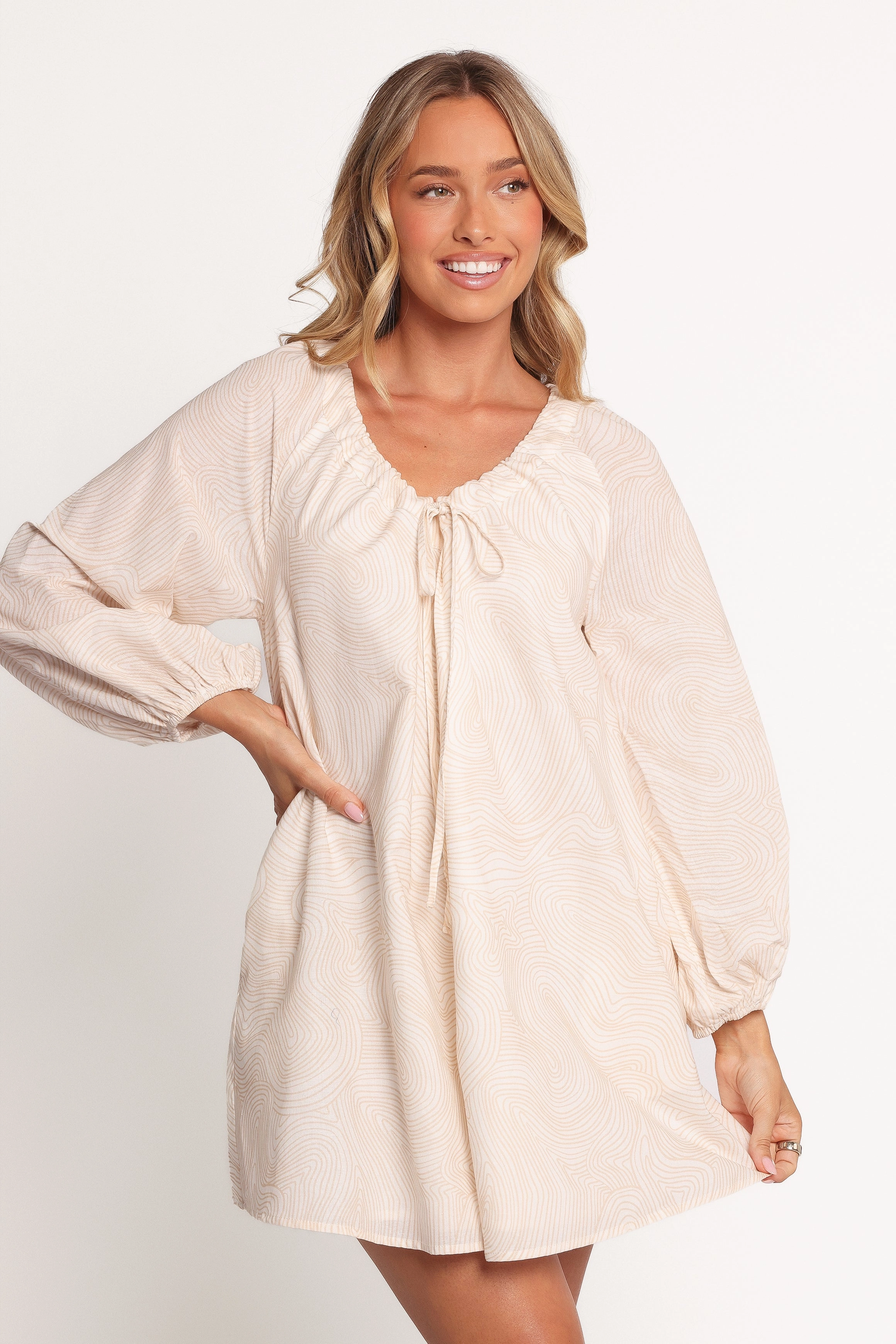 Walker Smock Mini Dress - Tan Swirl Perfect For Any Occasion