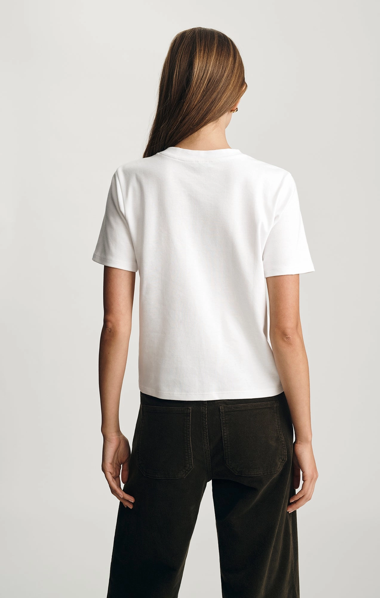 WELT POCKET T-SHIRT IN WHITE back to school
