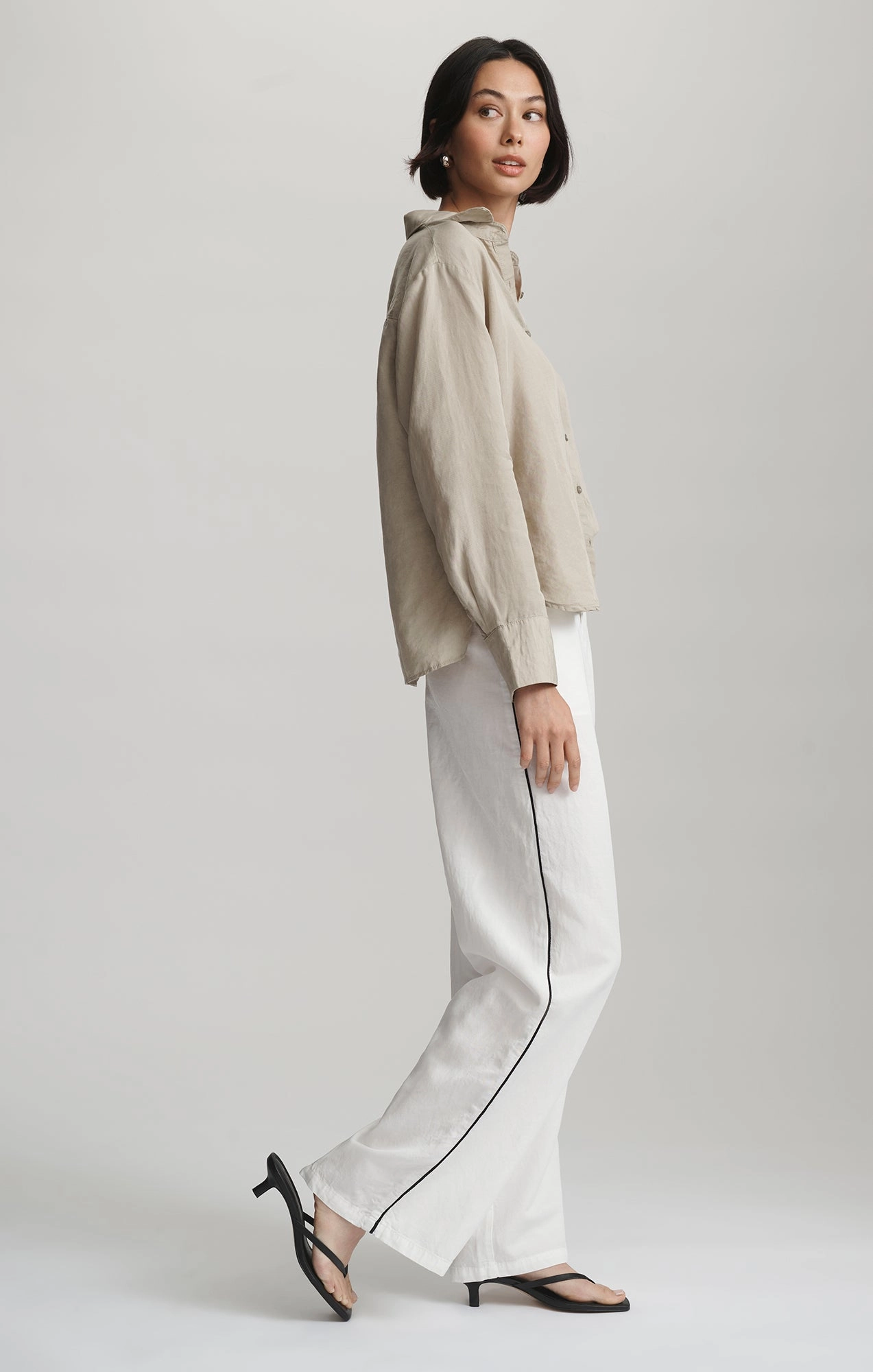 WIDE LEG TENCEL? PANTS IN COCONUT MILK High-waisted fit