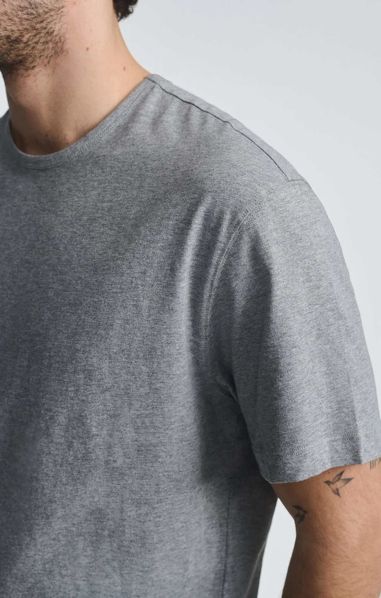 SHORT SLEEVE CREW NECK T-SHIRT IN GREY MELANGE Easygoing Design UPF Rated Fabric