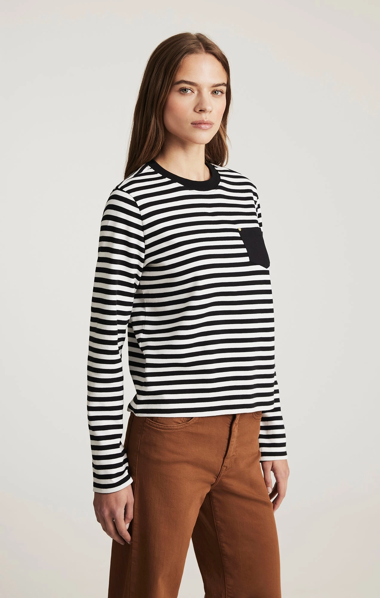 ONE POCKET LONG SLEEVE T-SHIRT IN BLACK WHITE STRIPE Antibacterial Treatment Lightweight Comfort Wear