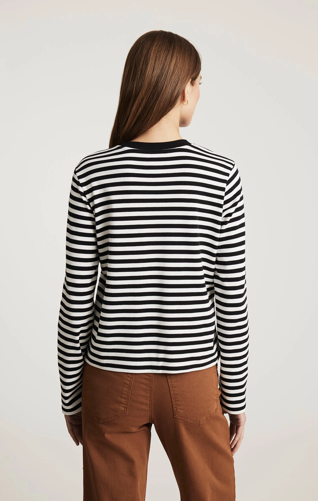 Relaxed Armhole Cut ONE POCKET LONG SLEEVE T-SHIRT IN BLACK WHITE STRIPE