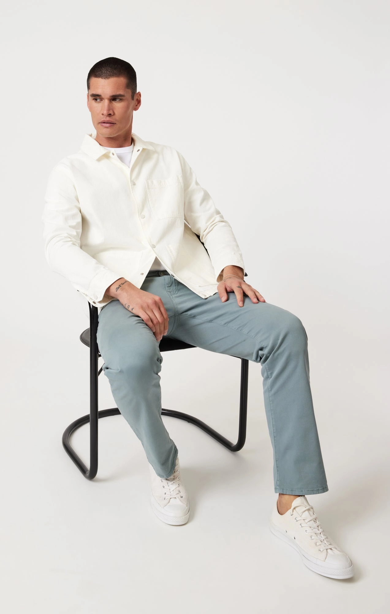 ZACH STRAIGHT LEG IN BLUE CASUAL TWILL Flex Fit Perfectly Relaxed