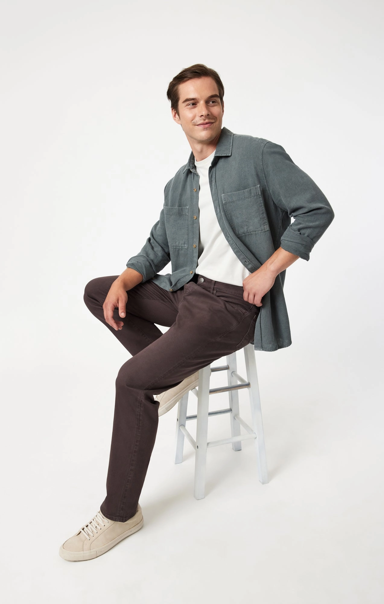 ZACH STRAIGHT LEG IN COFFEE CASUAL TWILL Perfect Fit Easy Care Fabric Finish