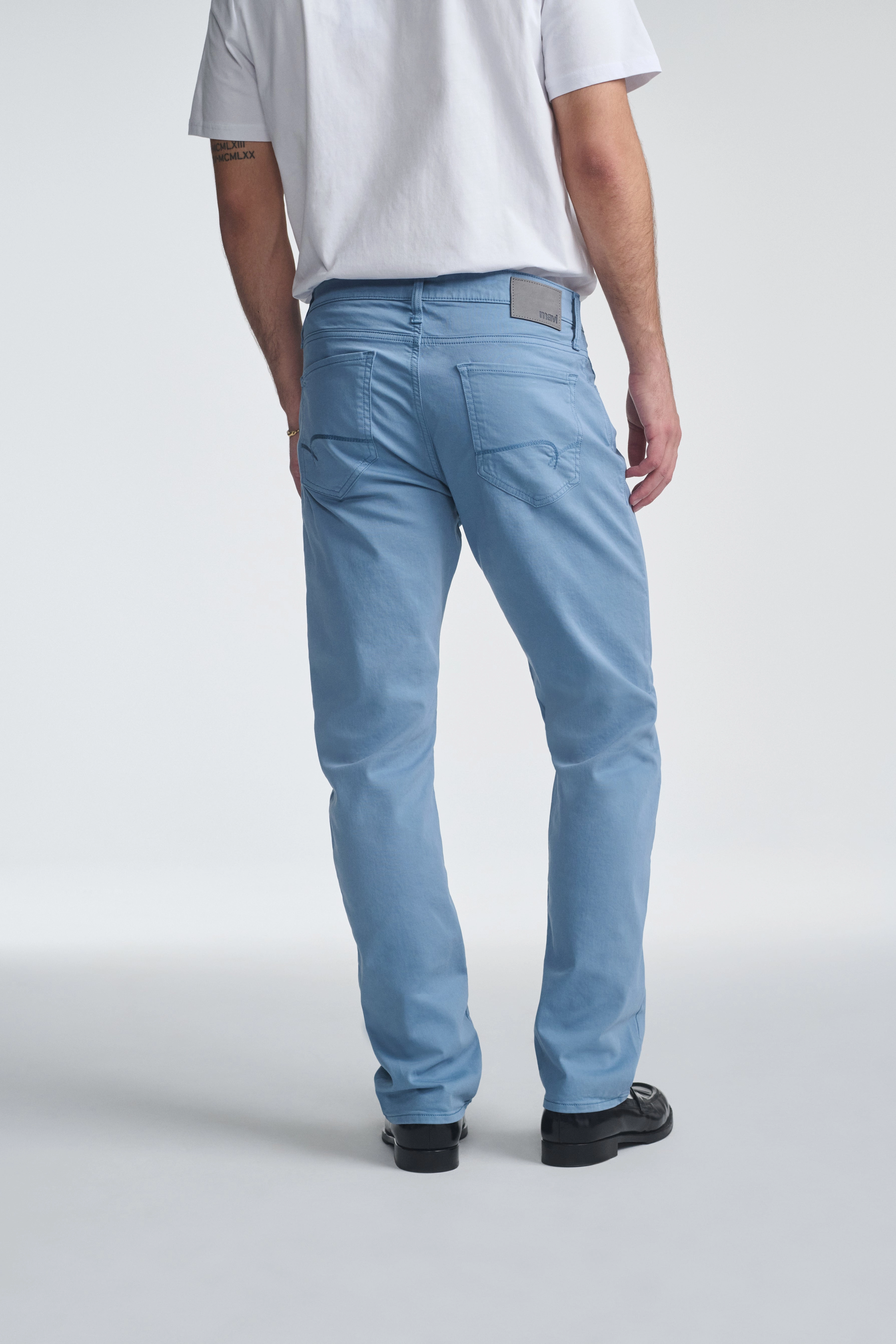 ZACH STRAIGHT LEG IN RIVIERA TWILL Durable Twill High Rise Design