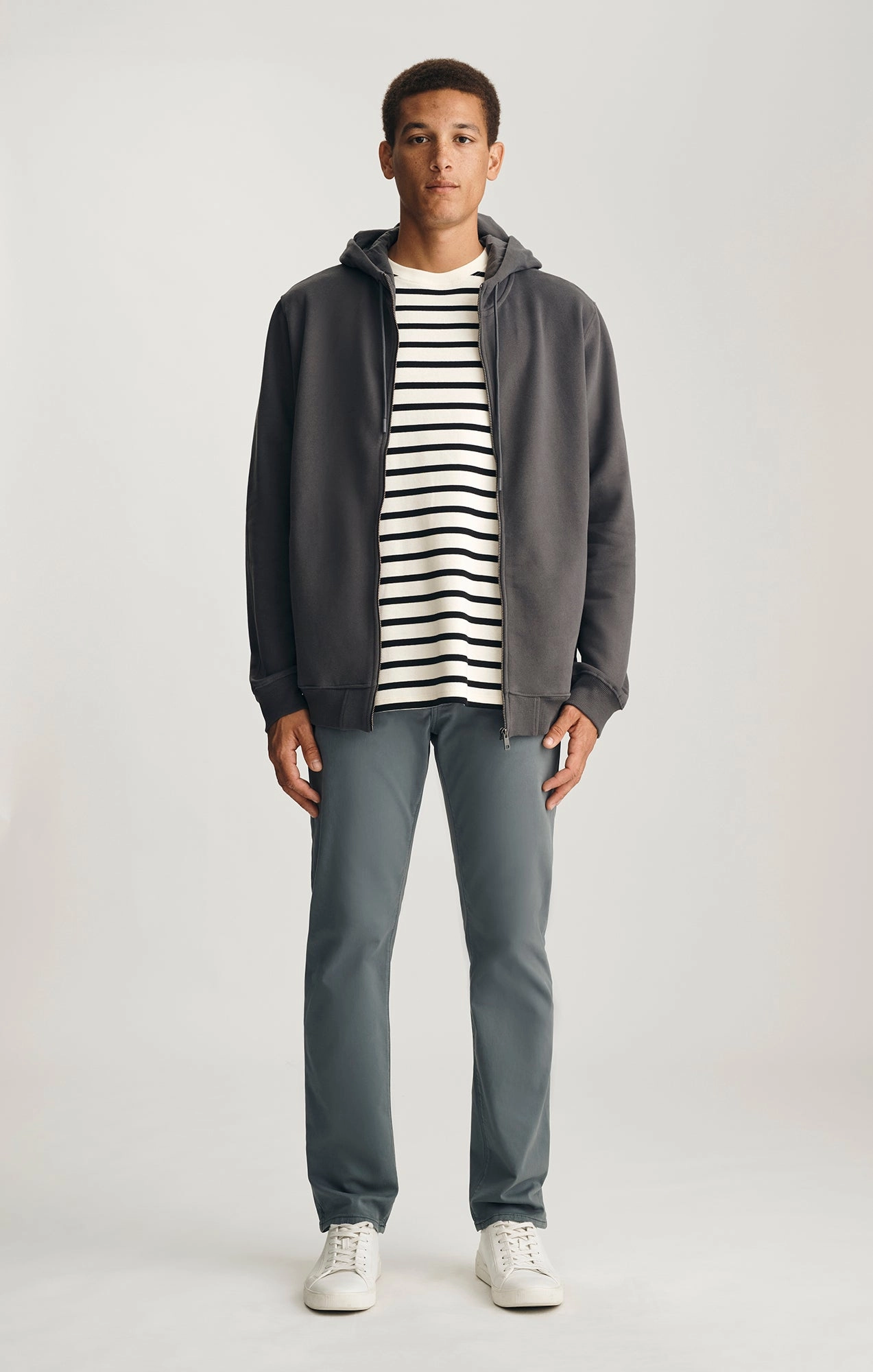 Modern Fit Movement Comfort ZACH STRAIGHT LEG IN TURBULENCE TWILL