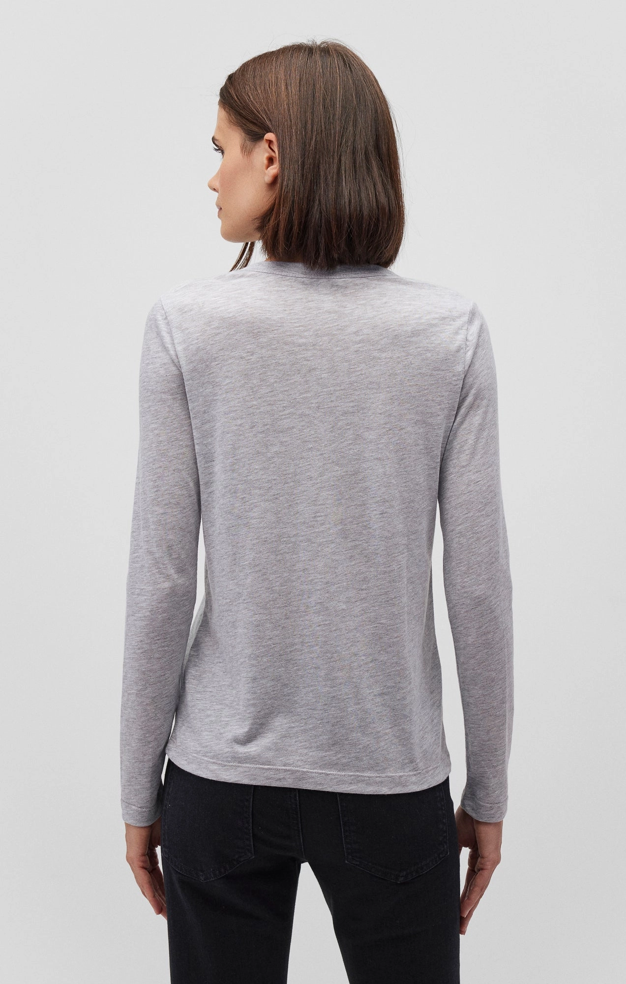 Fashion-Ready sports performance LONG SLEEVE CREW NECK T-SHIRT IN SNOW GREY MELANGE